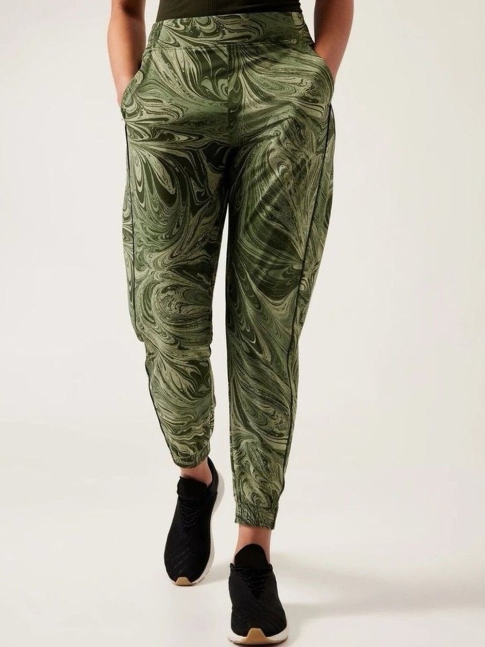 Athleta Brooklyn green swirl marble olive cuffed ankle athleisure joggers size 0